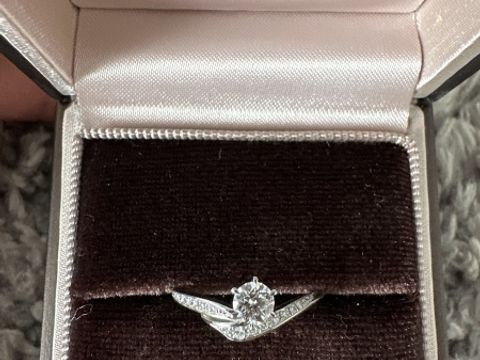 【アイプリモ(I-PRIMO)の口コミ】 銀座本店限定デザインに一目惚れし、銀座本店へ。このデザインは他のブラ…