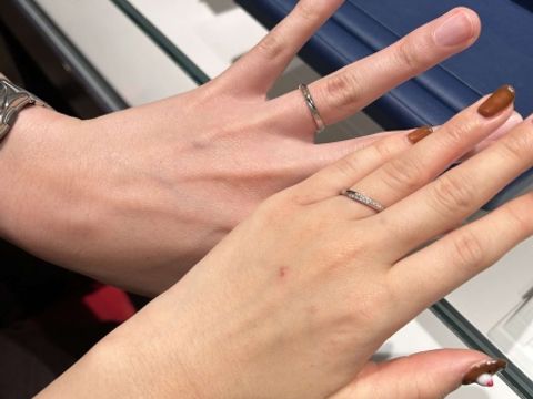 【銀座ダイヤモンドシライシの口コミ】 ダイヤモンドに特化したブランドさんで、試着時にダイヤモンドを見せてく…