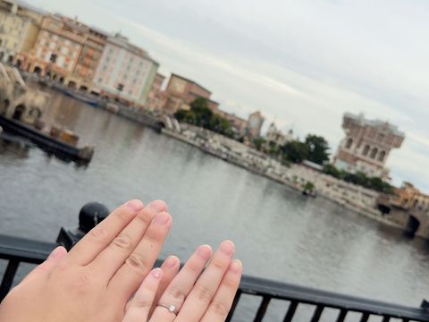 【ティファニー(Tiffany & Co.)の口コミ】 ダイヤモンドのグレードにこだわって選んでくれたみたいです。
グレードを…