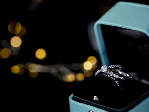 【ティファニー(Tiffany & Co.)の口コミ】 存在感のあるエタニティで中央に向かってシェイプされている形が女性らし…