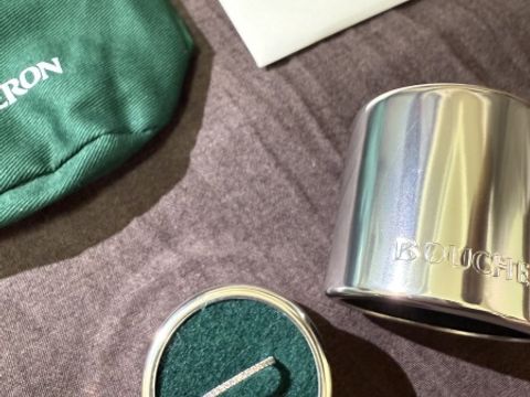 【ブシュロン(BOUCHERON)の口コミ】 婚約指輪は結婚指輪と一緒に重ね付けできるようなデザインを探していまし…