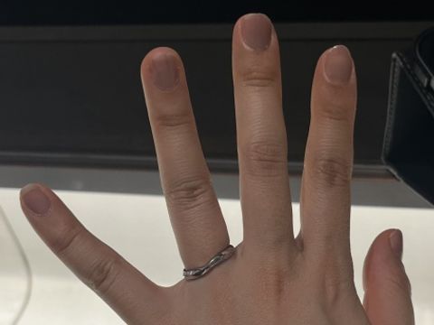 【俄(にわか)の口コミ】 最終候補に残った茜雲、とにかく指馴染みがよくて、ふだんリングをつけな…