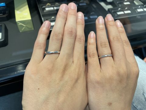 【エクセルコダイヤモンド(EXELCO DIAMOND)の口コミ】 何歳になってもつけられる重厚感と飽きがこない洗礼されたデザインが気に…