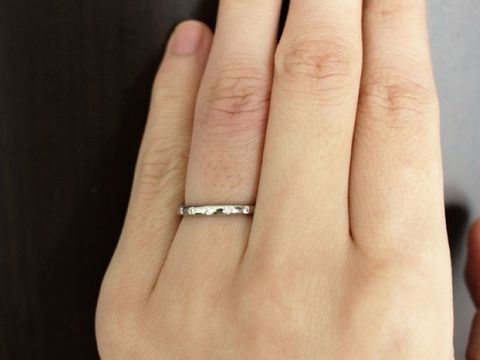 【ブルガリ(BVLGARI)の口コミ】 ７つ均等にダイヤモンドを並べているデザインに一目惚れしました。
上品で…