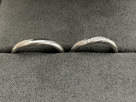 【BOASORTE(ボアソルテ)の口コミ】 色々見て試着をしましたが、婚約指輪と同じブランドでセットだったものを…