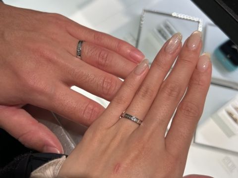 【ティファニー(Tiffany & Co.)の口コミ】 3-4つほど試着しました。かわいらしいデザインのものからスタイリッシュな…