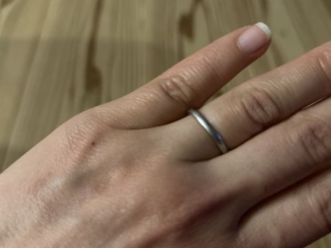 【ROCCA(ロッカ)の口コミ】 毎日つける結婚指輪なのでとにかく着けてないような付け心地にこだわりま…