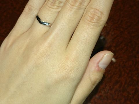 【JEWELRY  KAMATA(ジュエリーかまた)の口コミ】 V字でリング単体でハートの形になります。後ろまでV字になってます。そん…