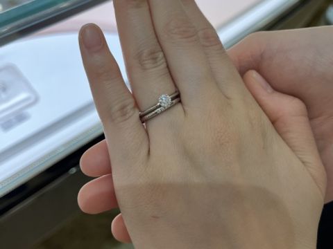 【カルティエ(Cartier)の口コミ】 私の手が白くて細長いので、それにあったデザインがこのリングでした。ダ…