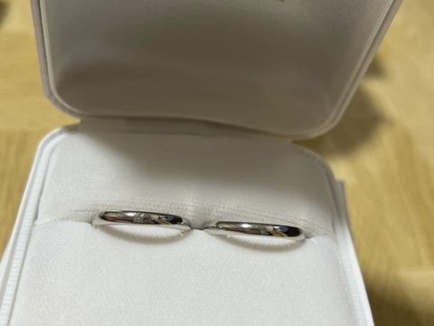 【BONDS(ボンズ)の口コミ】 シンプルで毎日付けやすいです。万人受けするリングだとおもいます。ペア…