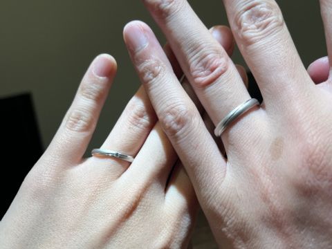 【PILOT BRIDAL(パイロットブライダル)の口コミ】 プラチナ999、鍛造製法
シンプルだけど、デザイン性があり、丁寧に作られ…