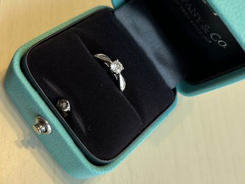 【ティファニー(Tiffany & Co.)の口コミ】 デザインは理想のデザインであり、特別な日だけでなく、お出かけの際に結…