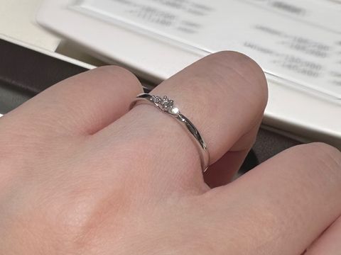 【俄(にわか)の口コミ】 結婚指輪でダイヤありを普段からつけたく、いやらしくないダイヤのサイズ…