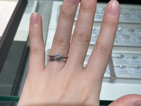 【アイプリモ(I-PRIMO)の口コミ】 ウェーブで一石タイプの指輪を探していたので、自分のイメージとピッタリ…