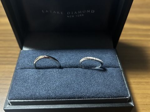 【ラザール ダイヤモンド(LAZARE DIAMOND)の口コミ】 ブライトンという逆S字デザインの指輪です。ダイヤ18石の豪華なデザインで…