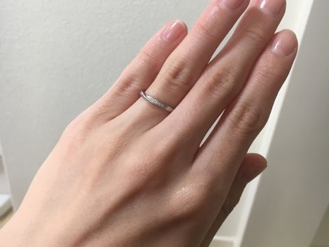 【俄(にわか)の口コミ】 エンゲージリングを俄で購入したので、マリッジももちろん俄で、と思い見…