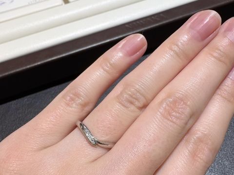 【俄(にわか)の口コミ】 前々からSNSなどで目にしたことがあるブランドで気になっていました。デザ…