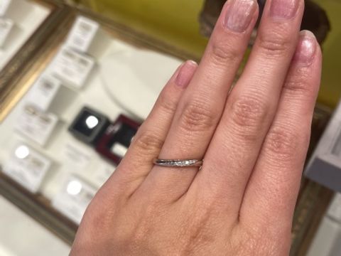 【ケイウノ ブライダル(K.UNO BRIDAL)の口コミ】 プラチナとピンクゴールドのコンビネーションリングを探しておりこちらに…
