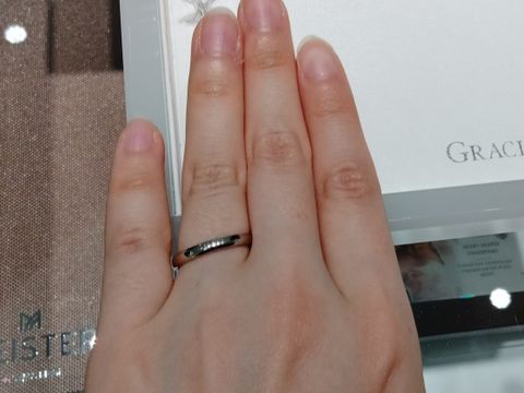 【GRACIS(グラシス)の口コミ】 指輪のデザインがシンプルで、普段からつけるには、ちょうどいいと思いま…