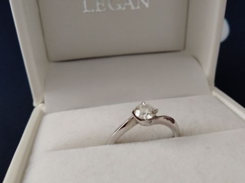 【LEGAN(レガン)の口コミ】 毎日つける指輪なので、華やかすぎず、シンプルすぎないデザインにしまし…