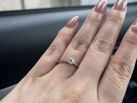 【アイプリモ(I-PRIMO)の口コミ】 輝きが素晴らしいです。決めるのに迷っている時にお店の方が親切に相談に…