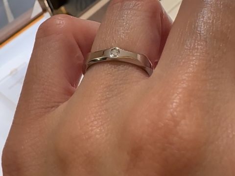 【ブルガリ(BVLGARI)の口コミ】 なんと言っても、この個性的なデザインに惹かれて購入を決めました。最初…