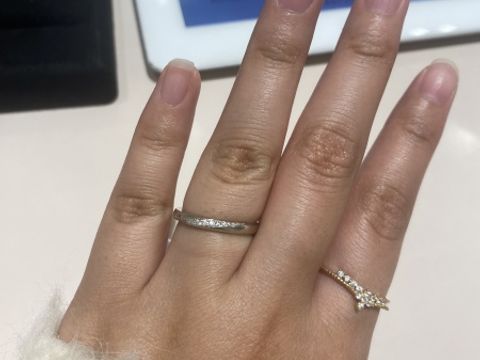 【TRECENTI(トレセンテ)の口コミ】 選んだ決め手は、デザインのシンプルさと永遠の愛を象徴する意味合いが気…