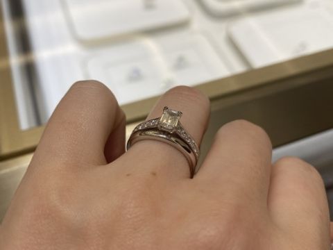 【グラフ(GRAFF)の口コミ】 エメラルドカットは他ブランドでもあまりなく希少だと思います。アイコン…