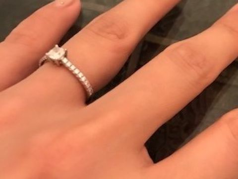 【ティファニー(Tiffany & Co.)の口コミ】 流行に流されない、タイムレスなデザインで、何歳になってもつけられると…