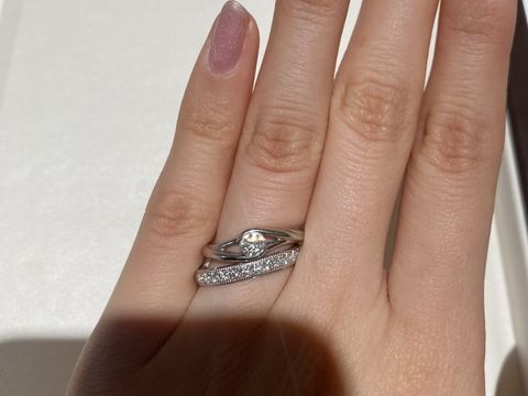 【俄(にわか)の口コミ】 婚約指輪が俄だったため、合うものがあれば結婚指輪も俄で揃えたいと思っ…