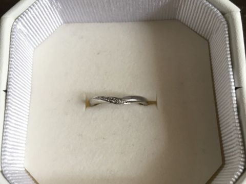 【4℃ BRIDAL(ヨンドシーブライダル)の口コミ】 婚約指輪を4&deg;Cで購入してもらったので、結婚指輪も4&deg;Cと決めてい…