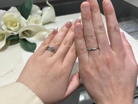 【アイプリモ(I-PRIMO)の口コミ】 とにかくデザインが可愛いです。ダイヤが11個ついていてとても輝いていま…