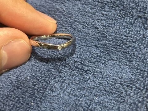 【TANZO.(鍛造指輪)の口コミ】 メンズですがダイアモンドを1粒入れて華やかなイメージになりました
スト…