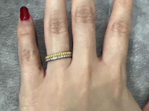 【ブシュロン(BOUCHERON)の口コミ】 結婚指輪以外のファッションで付ける方もいるブシュロンのこちらの指輪は…