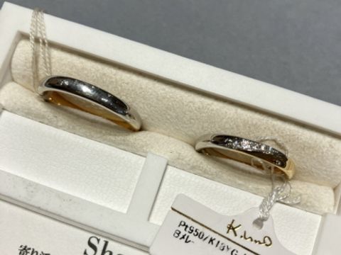 【ケイウノ ブライダル(K.UNO BRIDAL)の口コミ】 オシャレでデザイン性があるく、若い人向けだと感じた。刻印のオーダーを…