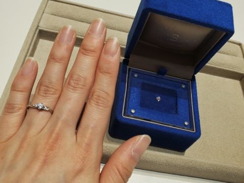 【BRILLIANCE+(ブリリアンスプラス)の口コミ】 ダイヤモンドは彼に、デザインは私が選びました。
シンプルで、でも存在感…