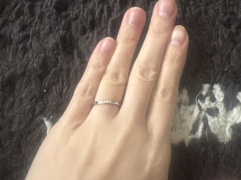 【アイプリモ(I-PRIMO)の口コミ】 厚みと幅が抑えられた新しいデザインであり、すっきりとした着け心地と結…