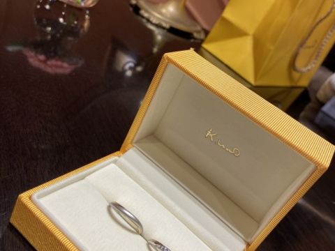 【ケイウノ ブライダル(K.UNO BRIDAL)の口コミ】 2色使いされた指輪のデザインが非常に素敵で、これがいい！と彼と意見がぴ…