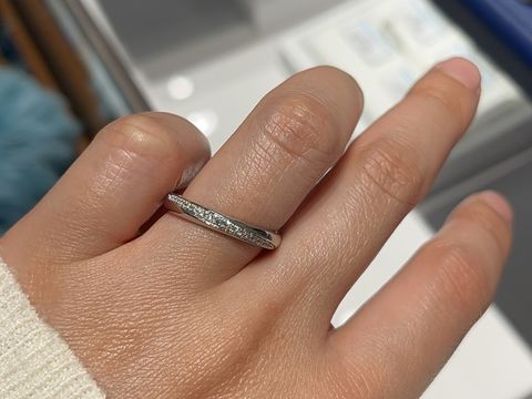 【銀座ダイヤモンドシライシの口コミ】 結婚指輪は一生ものだから、信頼できるブランドで探したいと思っていまし…