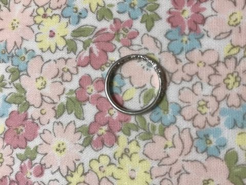 【Galopine & Galopin(ガロピーネガロパン)の口コミ】 結婚指輪は飽きないシンプルなデザインで細めのもので探していました。
こ…