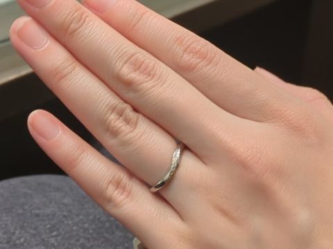 【アイプリモ(I-PRIMO)の口コミ】 パーソナルハンド診断でおすすめいただいた指輪です。ウェーブデザインで…