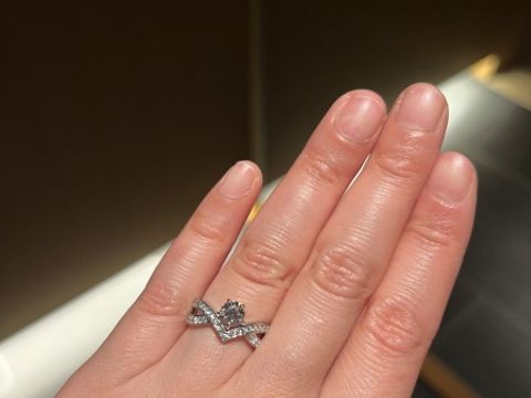 【ショーメ(CHAUMET)の口コミ】 婚約指輪にショーメのジョセフィーヌを選びました。エレガントで洗練され…