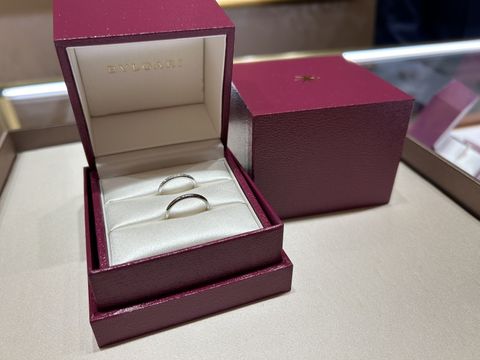 【ブルガリ(BVLGARI)の口コミ】 ブルガリのローマアモールリングのハーフエタニティを購入しました。他の…