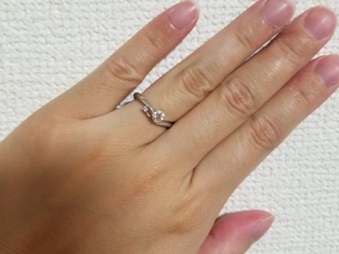 【アイプリモ(I-PRIMO)の口コミ】 特に決め手になったのはデザインです。私の婚約指輪のイメージはシンプル…