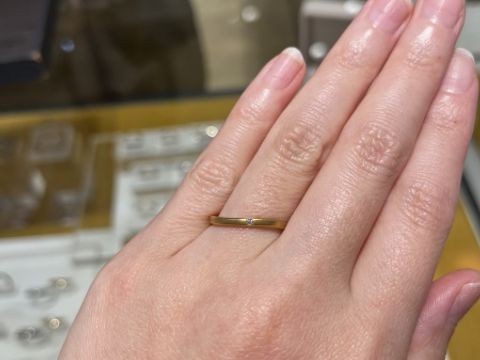 【ete(エテ)の口コミ】 人とあまり被らないデザインを探していたため、魅力的に感じるリングでし…
