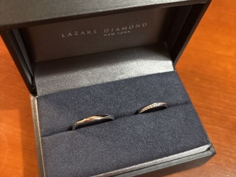 【ラザール ダイヤモンド(LAZARE DIAMOND)の口コミ】 女性の指輪の場合、真上からだけでなく、180度どの角度からでもダイヤモン…