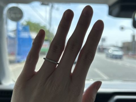 【ラザール ダイヤモンド(LAZARE DIAMOND)の口コミ】 当初はフルエタニティで探していましたが、サイズ直しがフルエタニティで…