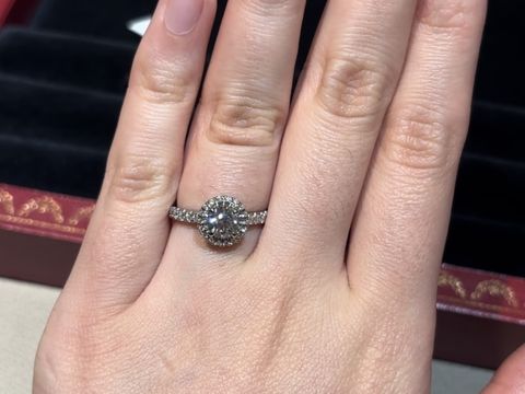 【カルティエ(Cartier)の口コミ】 指輪を選ぶ際は、以下を念頭に探していました。
・カジュアルにつけられる…