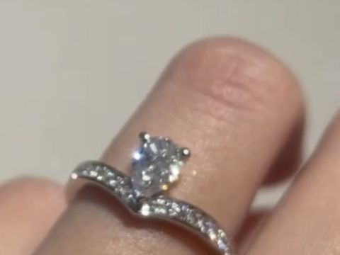 【ショーメ(CHAUMET)の口コミ】 ジョゼフィーヌコレクションに憧れがあり、候補のひとつでした。存在感の…