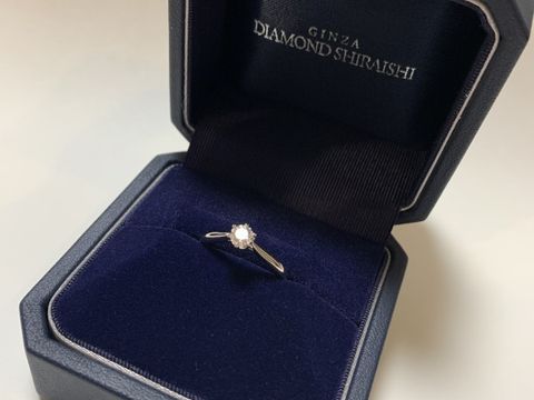 【銀座ダイヤモンドシライシの口コミ】 シンプルかつ上品で王道なデザインを探していました。
名前のとおり凛とし…